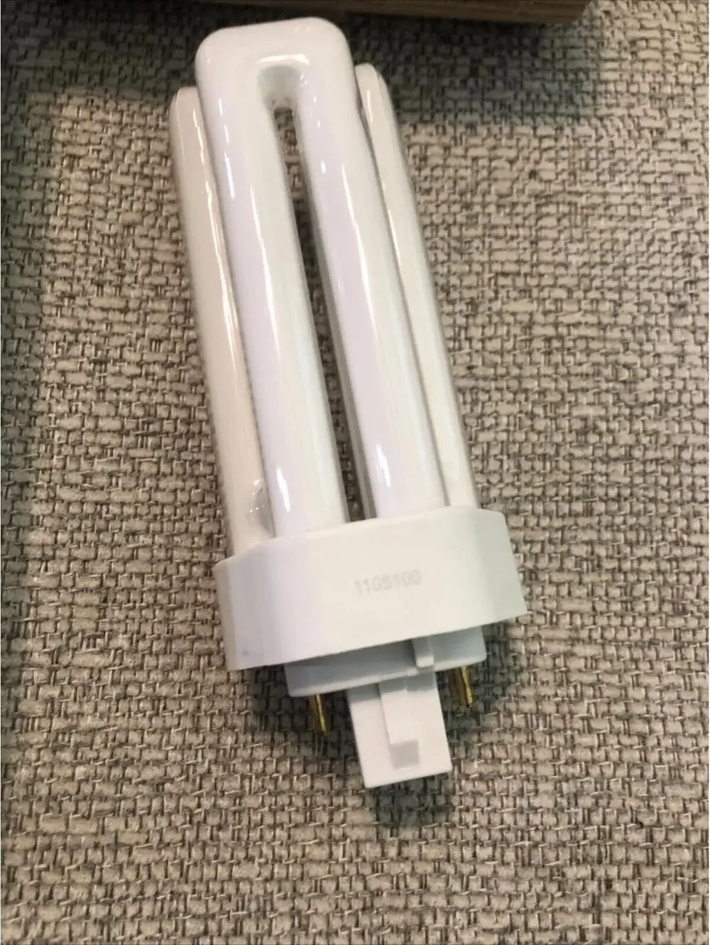 TCP 32426T41K 26W Triple Tube 4pin PL 4100 K Light Bulbs. Total Count Of 8